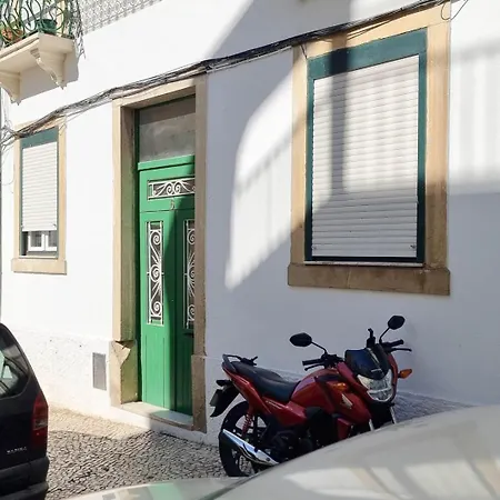 Апартаменты Guestready - Captain's 3e Near Alfama Лиссабон